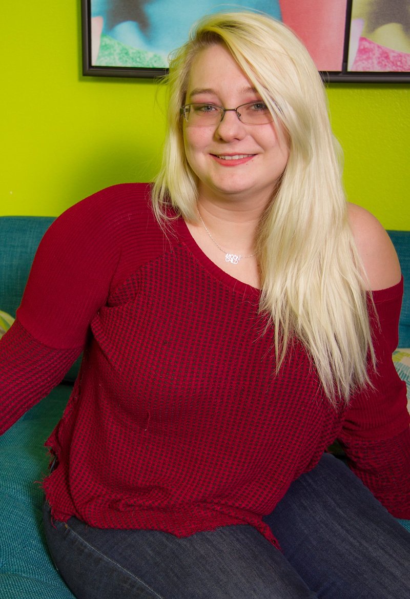 Шарлотта, 24 года, 2 размер груди